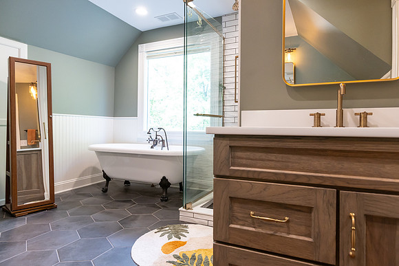 LeeMasterBathroom-113