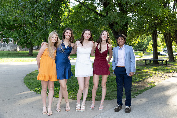 Maya&Friends8thgradedance-107