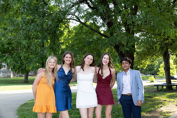 Maya&Friends8thgradedance-111