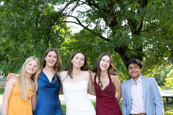 Maya&Friends8thgradedance-115