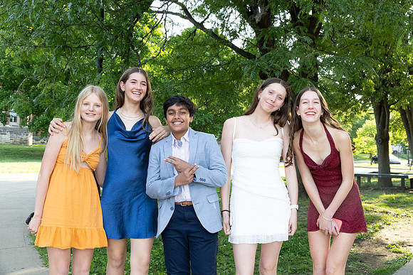 Maya&Friends8thgradedance-118