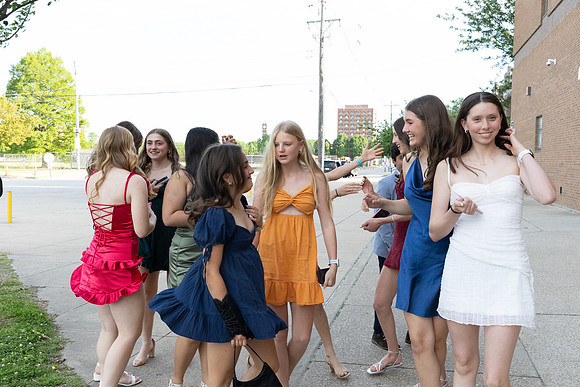 Maya&Friends8thgradedance-124