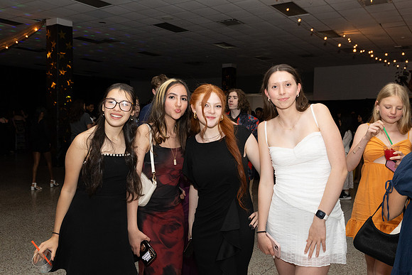 Maya&Friends8thgradedance-128