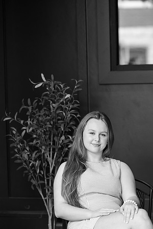OliviaSenior-109