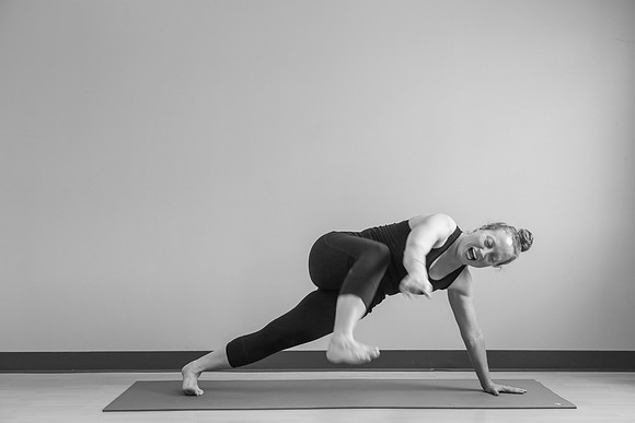 yoga502-240