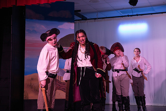 PiratesofPenzance-195