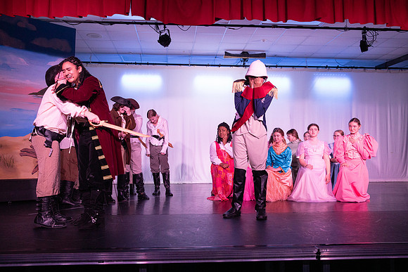 PiratesofPenzance-198
