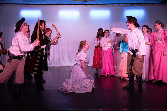 PiratesofPenzance-202
