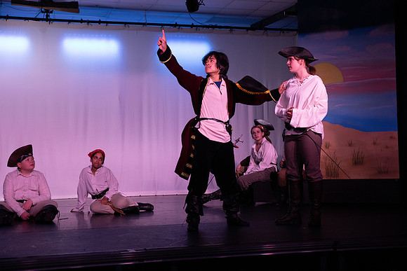 PiratesofPenzance-309