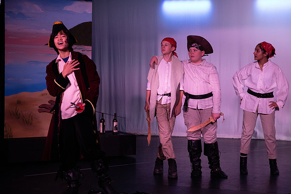 PiratesofPenzance-318