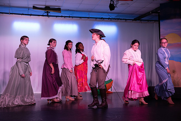 PiratesofPenzance-345