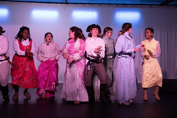PiratesofPenzance-373