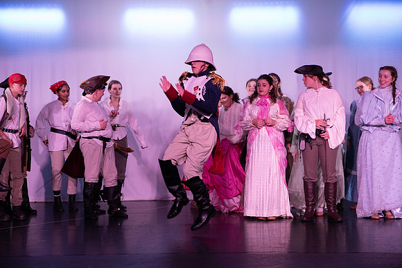 PiratesofPenzance-376