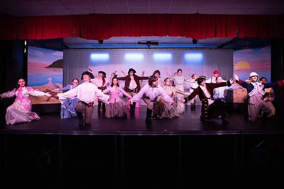 PiratesofPenzance-397