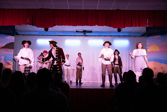 PiratesofPenzance-399
