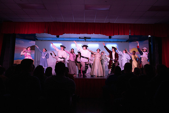 PiratesofPenzance-439