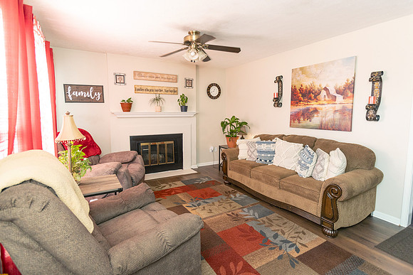 HollyLake104