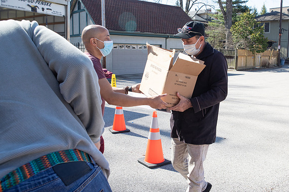 2022foodpantry-110