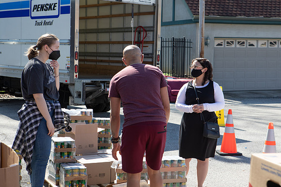 2022foodpantry-114